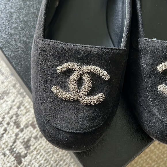 CHANEL black woven chain double Cs loafers - Picture 2 of 15